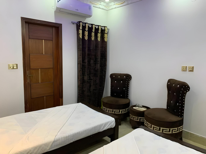 Bedroom 2, Hotel Palm Inn, Lahore