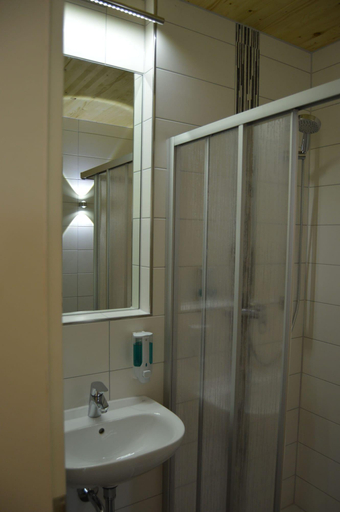 Bathroom 4, Gasthof Traube, Rottweil