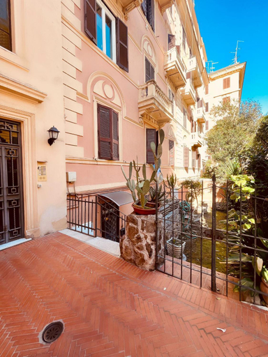 Exterior & Views 1, Scipioni Relais Vatican, Rome