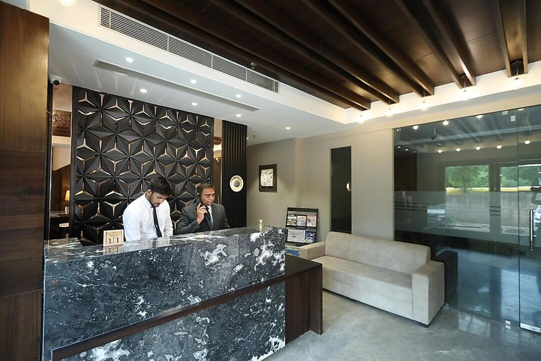 Others 5, Hotel Cloud 9, Alwar