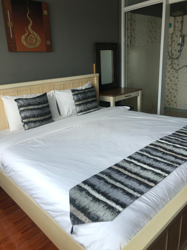 Bedroom 18