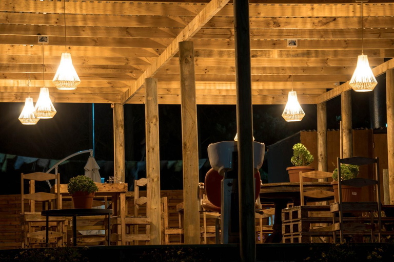 Food & Drinks, Cabana en Tunquen con parrilla, fogon, piscina y bosque, San Antonio