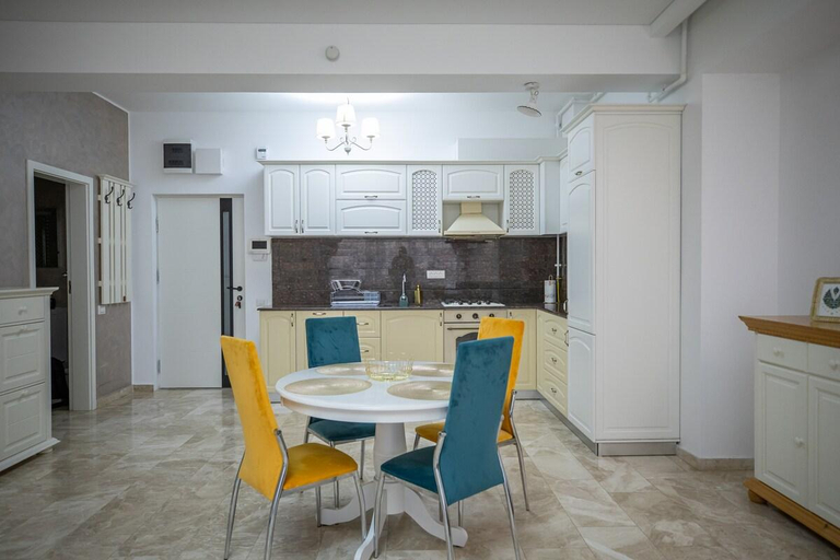 Others 2, MELIA5 elegant seaside apartment, Constanta