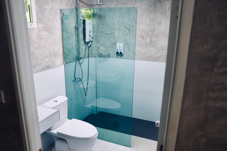 Bathroom 3, Suan Maprao Ko Kut Resort, K. Ko Kut