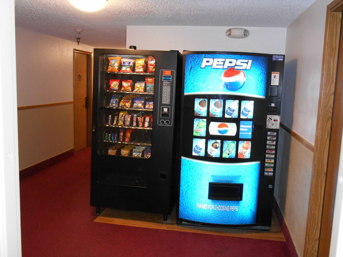 Food & Drinks