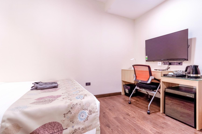 Bedroom 9