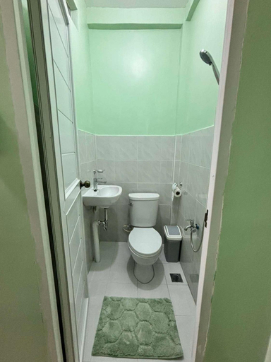 Shower, Bryanne's Place, Tacloban City