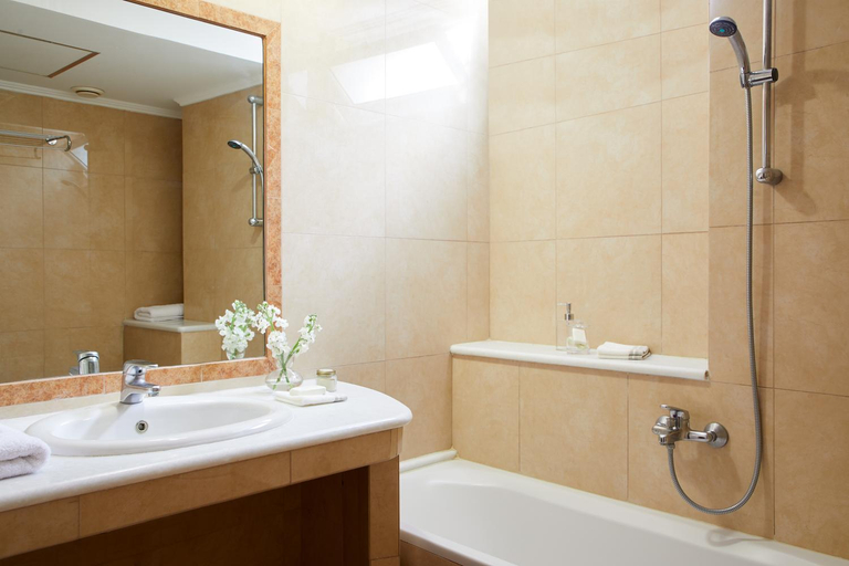 Bathroom 4, Preveza City Comfort Hotel, Epirus