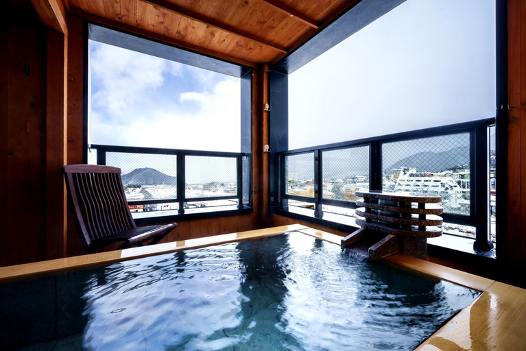 Bathroom 4, Aburaya Tosen, Yamanouchi