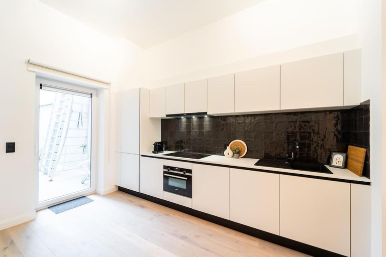 Others 4, Your Antwerp Adventure Sleeps 4, Antwerpen