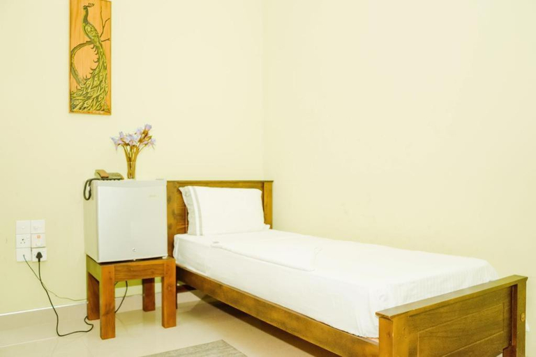 5, Upul Residence, Mihinthale