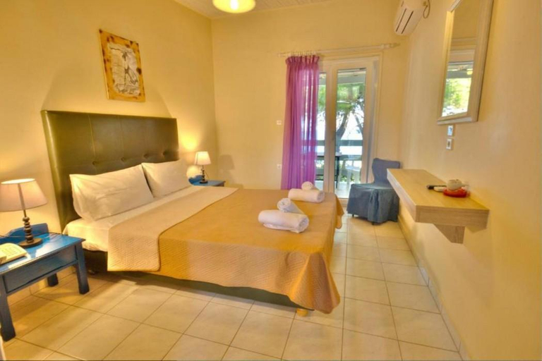Bedroom 2, Venus Beach Hotel Nea Stira, Central Greece