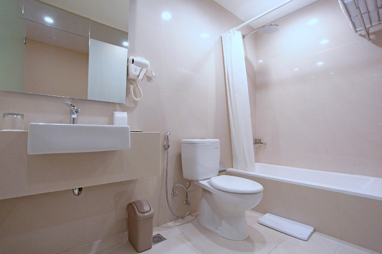 Bathroom 7