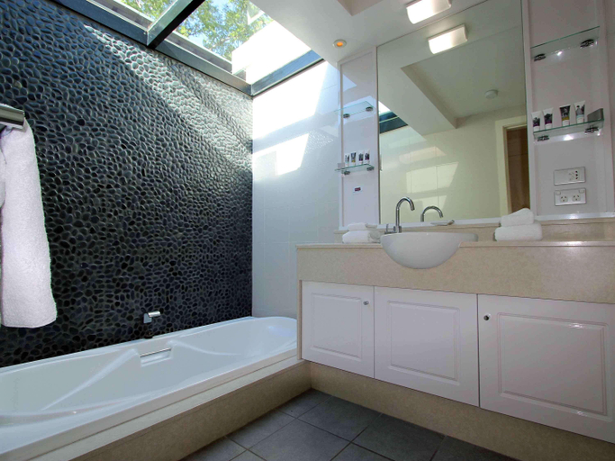 Bathroom 8