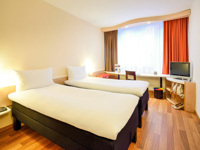 Bedroom 4, ibis Budapest City, Budapesti