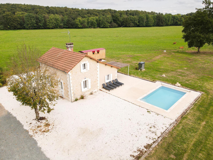 Sport & Beauty 2, Charming Holiday Home with Private Pool, Dordogne