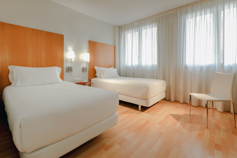 Bedroom 2, Catalonia Barcelona Beach, Barcelona