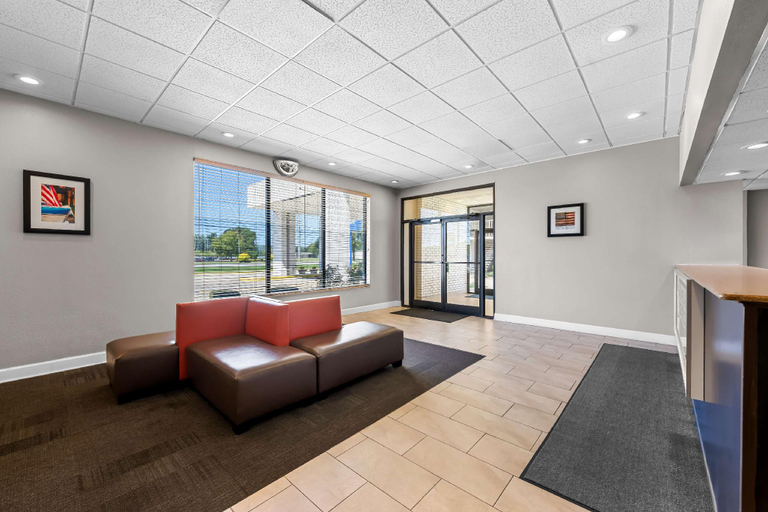 Public Area 2, Americas Best Value Inn Hamilton, Marion