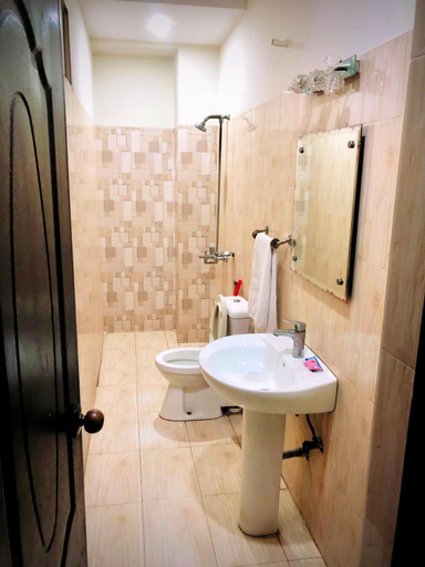 Bathroom 4, Hotel Tulip Inn, Lahore