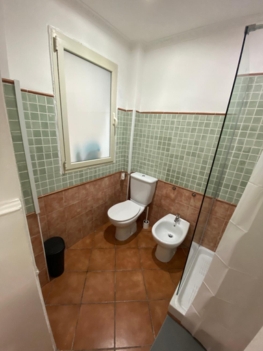 Bathroom 5, Cortile Benedettini, Catania