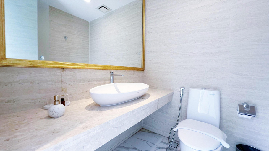 bathroom 4