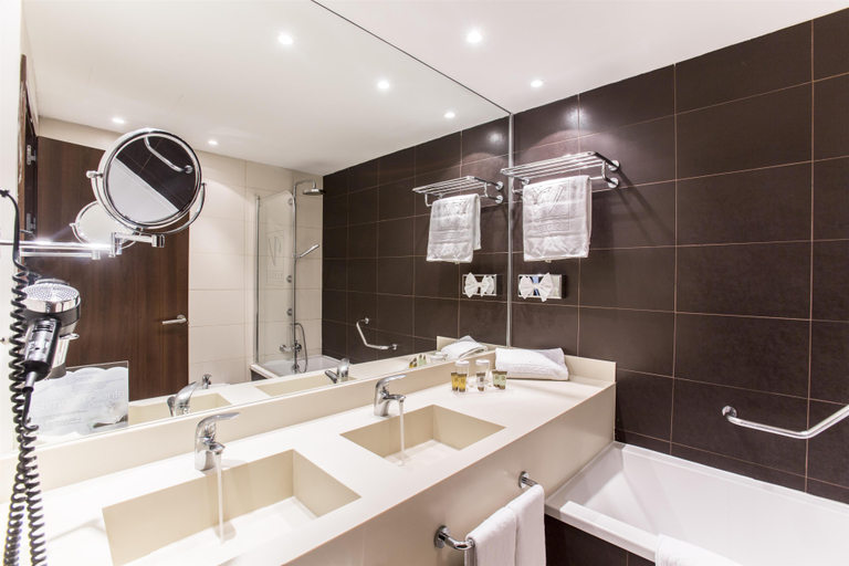 Bathroom 5, Vincci Costa Golf, Cádiz