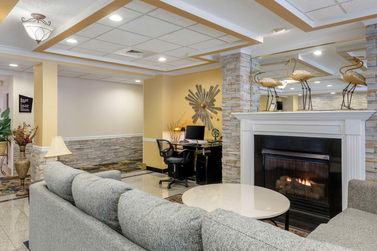 Public Area 3, Best Western Plus New England Inn & Suites, Hartford