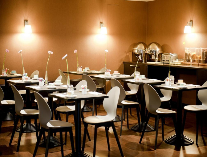 Food & Drinks 5, New Hotel Charlemagne, Bruxelles