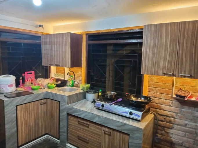 Others 4, Kembaran Guest House, Bantul