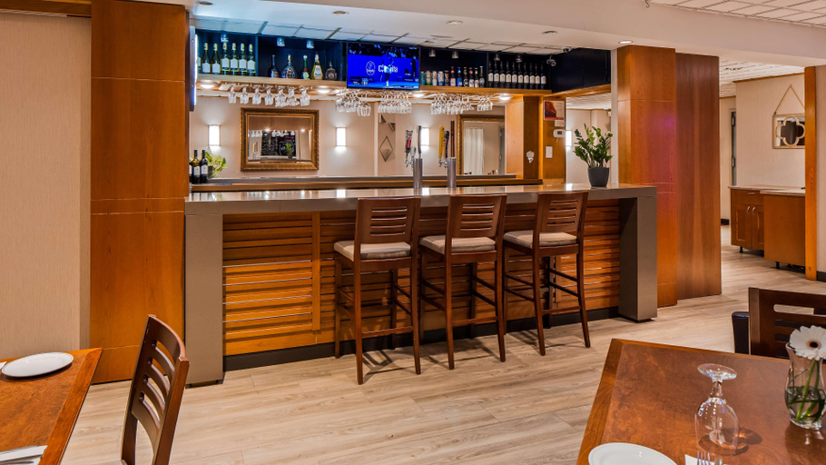 Food & Drinks 5, Best Western Plus Ottawa City Centre, Ottawa