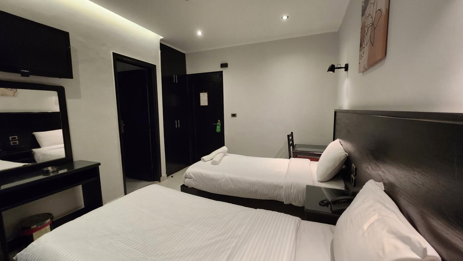 Bedroom 12