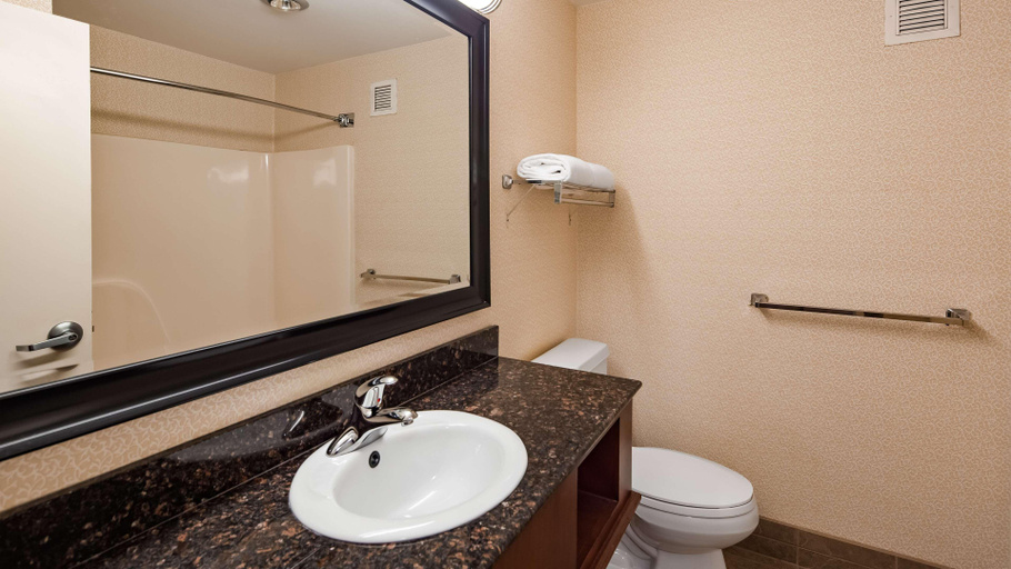 Bathroom 4, Best Western Plus Inn at Hunt Ridge, Rockbridge