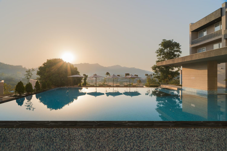 Sport & Beauty 2, Baantalai Resort- Baba Balak Nath Shahtalai, Bilaspur