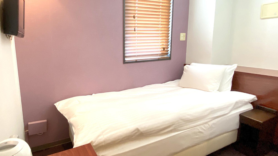 Bedroom 12