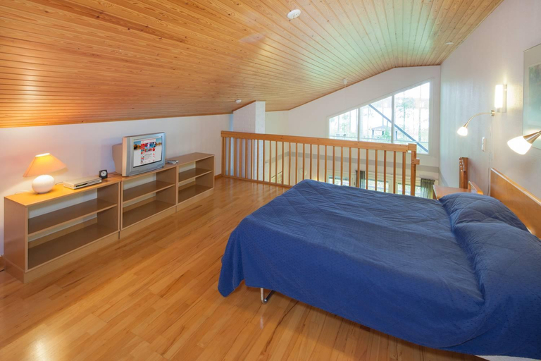Bedroom, Holiday Club Punkaharju Cottages, Southern Savonia