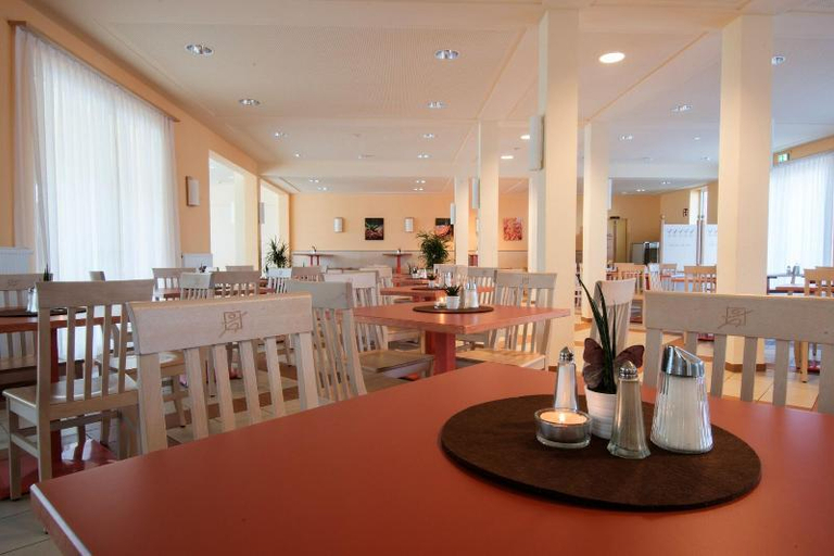 Food & Drinks 4, JUFA Hotel im Bruckenkopfpark - Julich, Düren