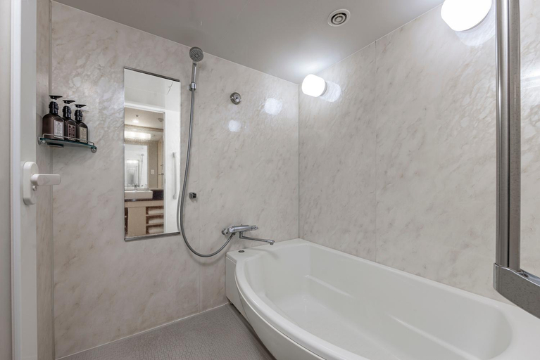Bathroom 5, Oriental Hotel tokyo bay, Edogawa