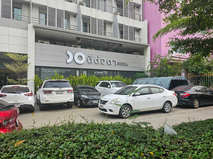 Exterior & Views 2, Somewhere to Escape - Hometel, Bang Rak
