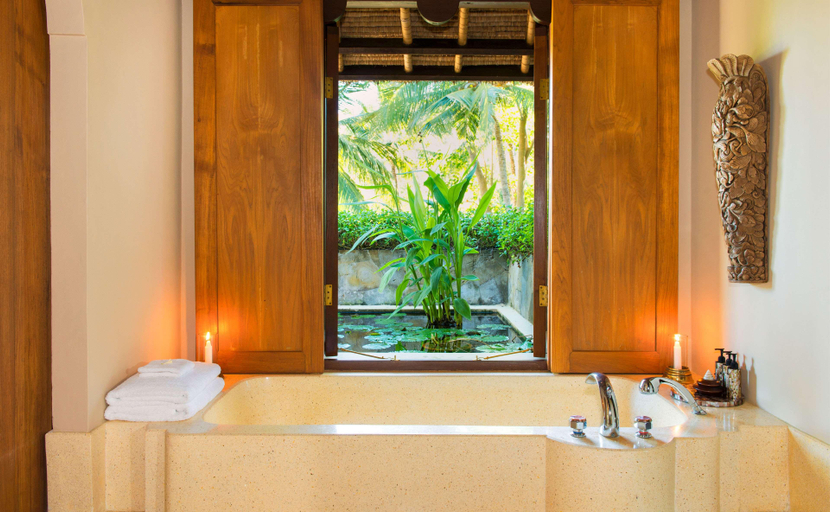 Bathroom 5, Amankila, Karangasem