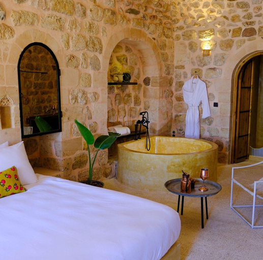 Bedroom 4, Rec326 Tarihi Konak, Kızıltepe
