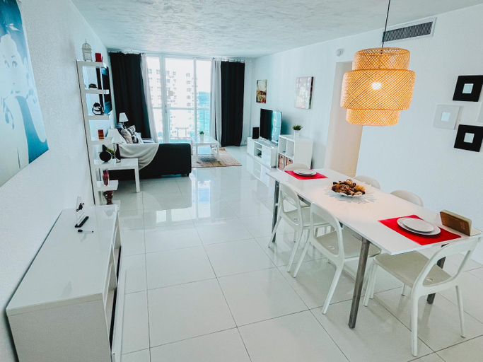 Dining Room 4