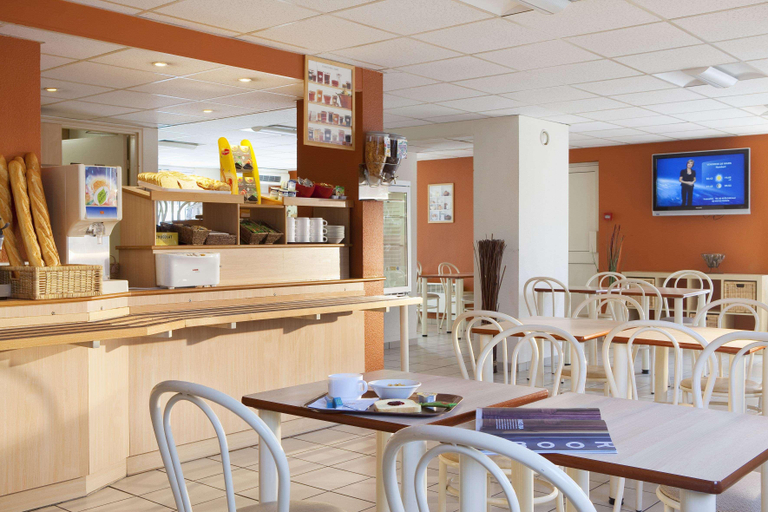 Others 4, Premiere Classe Le Blanc Mesnil, Seine-Saint-Denis