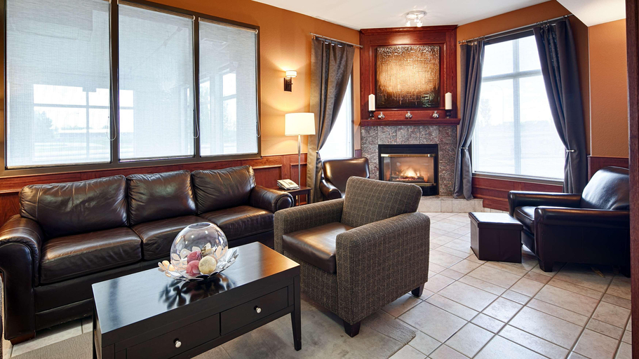 Public Area 2, Best Western Strathmore Inn, Division No. 5