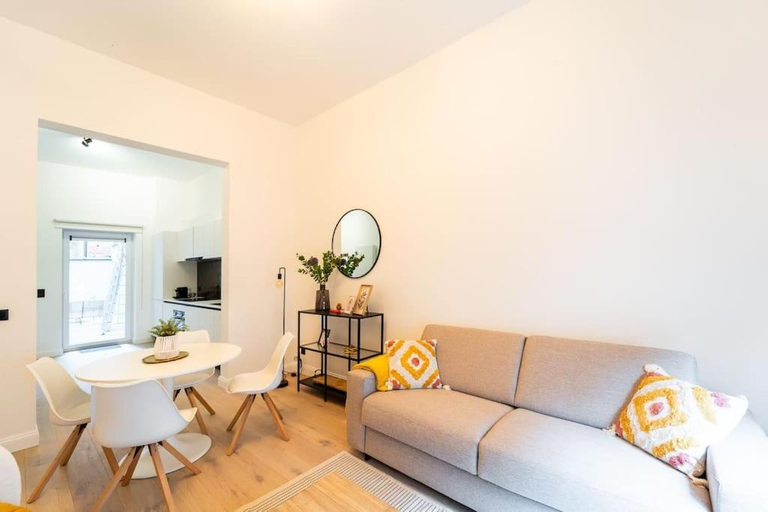 Others 2, Your Antwerp Adventure Sleeps 4, Antwerpen