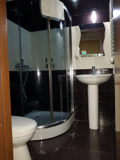 Bathroom 4, Danisimo Hotel, Tbilisi