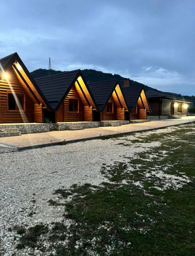 Others 4, Alpin Chalet, Rucar