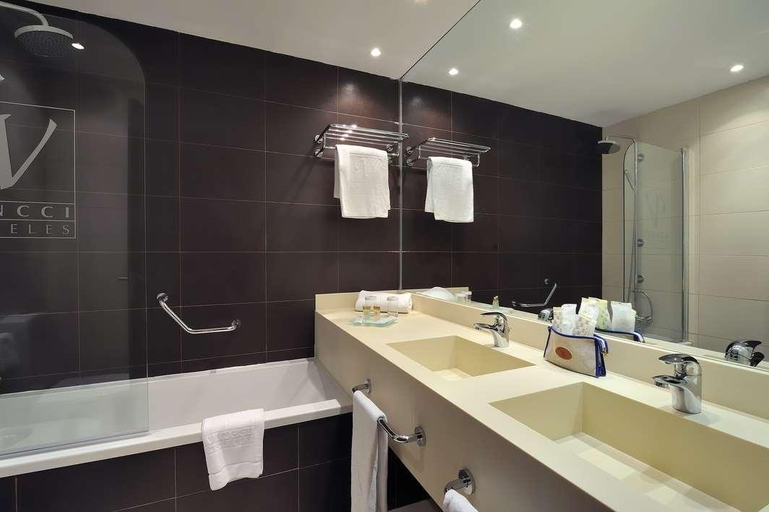 Bathroom 5, Vincci Costa Golf, Cádiz