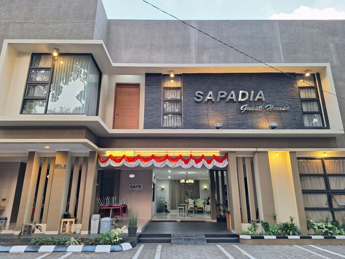 Exterior & Views 2, Sapadia Guest House, Bandung