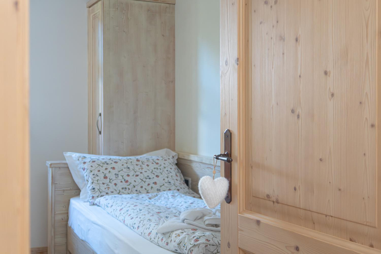 Bedroom 2, Villa la Dama del Lago, Trento