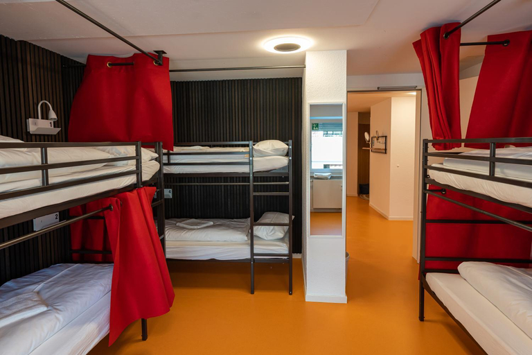 Bedroom 28